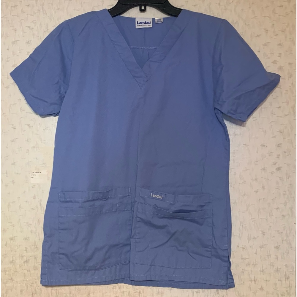 Scrub top & pants set, size xs, light blue
